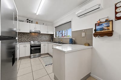 /international/au/2-6-watson-street-rosslea-qld-151460032/