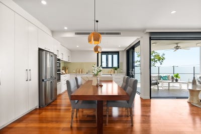 /international/au/3-252-swann-road-taringa-qld-150818528/