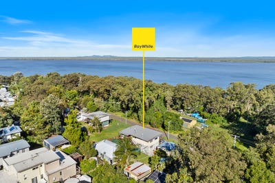 /international/au/44-tewah-road-boreen-point-qld-151877036/