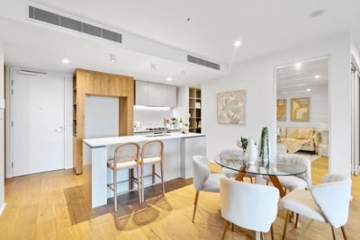 /international/au/30301-9-pidgeon-close-west-end-qld-148581384/