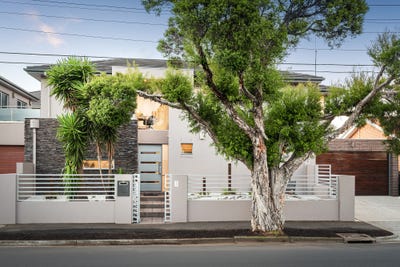 /international/au/870a-hampton-street-brighton-vic-151025204/