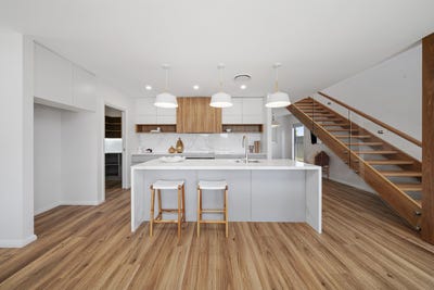 /international/au/56a-56b-clifton-drive-port-macquarie-nsw-150770836/