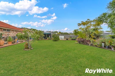 /international/au/34-honeyeater-place-lowood-qld-151484208/