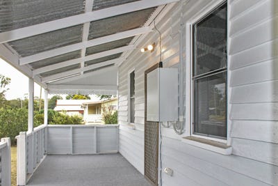 /international/au/18-munro-street-cooyar-qld-151290604/