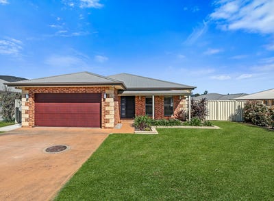 /international/au/6-dickson-court-mudgee-nsw-152580716/
