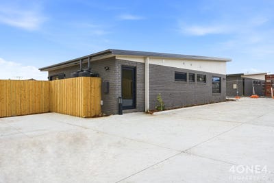 /international/au/1-2-3-72-elderslie-road-brighton-tas-150934984/