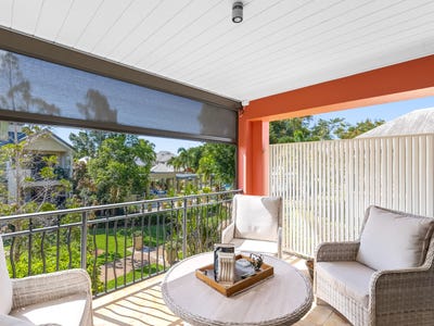 /international/au/2052-1-the-vistas-drive-carrara-qld-151133988/
