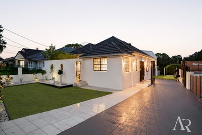 /international/au/32-highclere-avenue-banksia-nsw-151216636/