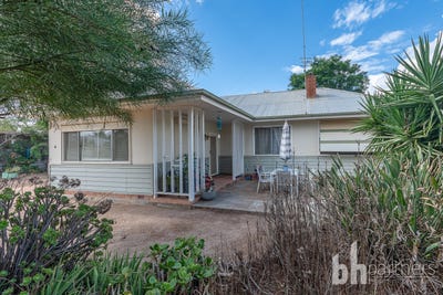 /international/au/4-kokoda-avenue-renmark-sa-150750492/