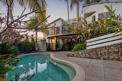 /international/au/24-binnea-street-yaroomba-qld-152442672/