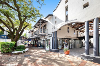 /international/au/15-137-143-racecourse-road-ascot-qld-151561672/