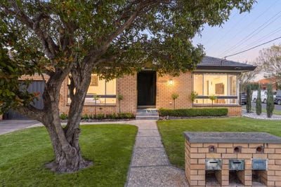 /international/au/1-572-gilbert-road-reservoir-vic-152609564/