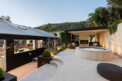 /international/au/888-barrenjoey-road-palm-beach-nsw-152647088/