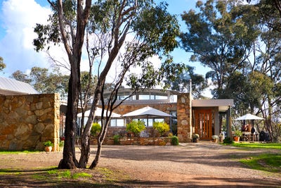 /international/au/119-rabbages-road-yapeen-vic-151619492/