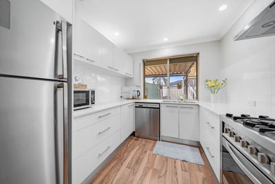 /international/au/6a-crawley-grove-heathridge-wa-152576420/
