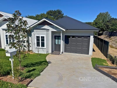 /international/au/4e-crestwood-drive-goulburn-nsw-150755648/