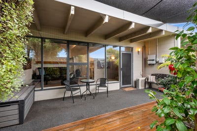 /international/au/6-8-10-elcho-street-newtown-vic-148587084/