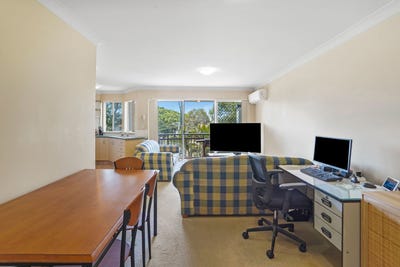 /international/au/108-150-marine-parade-southport-qld-152592996/