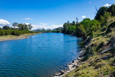 /international/au/129-seibs-road-scrub-creek-qld-700367840/?lang=en