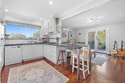 /international/au/14-rinaldo-place-coolbellup-wa-151397448/