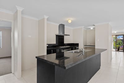 /international/au/59-equinox-avenue-eglinton-wa-152225304/