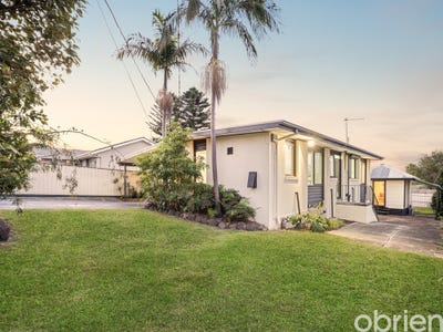 /international/au/13-whitewood-street-frankston-north-vic-152633604/