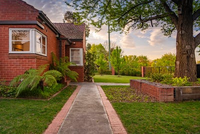 /international/au/2-meehan-gardens-griffith-act-152501108/