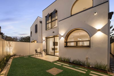 /international/au/9-swinbourne-street-botany-nsw-151201816/