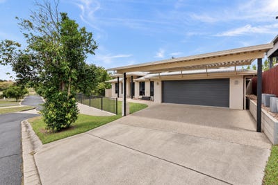 /international/au/63-cinnamon-drive-glenella-qld-152438880/