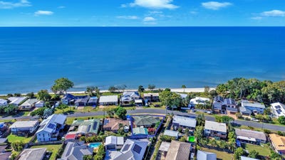 /international/au/75-kingfisher-parade-toogoom-qld-150853532/