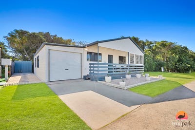 /international/au/212-2-28-bluff-crescent-mulambin-qld-148533992/