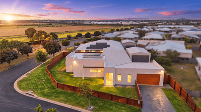 /international/au/38-tamron-drive-mount-pleasant-qld-152458088/