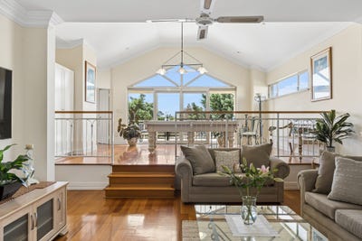 /international/au/7-mulloway-court-sorrento-wa-150715408/