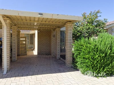 /international/au/12-5-merope-close-rockingham-wa-152615380/