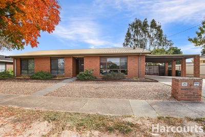 /international/au/16-windsor-crescent-horsham-vic-151172560/