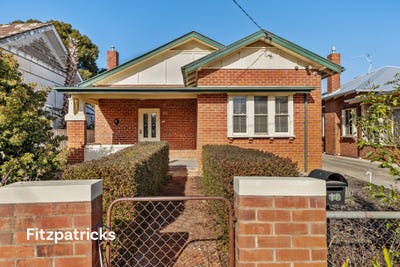 /international/au/10-darlow-street-wagga-wagga-nsw-148725472/?lang=id