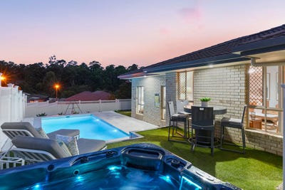 /international/au/21-aristotle-avenue-augustine-heights-qld-151276456/