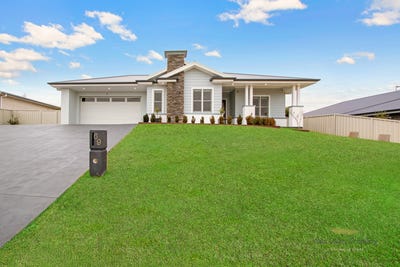 /international/au/69-hume-street-yass-nsw-148648512/