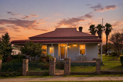 /international/au/44-marsh-street-armidale-nsw-151392460/