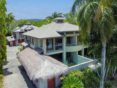 /international/au/1-21-langley-road-port-douglas-qld-151424392/
