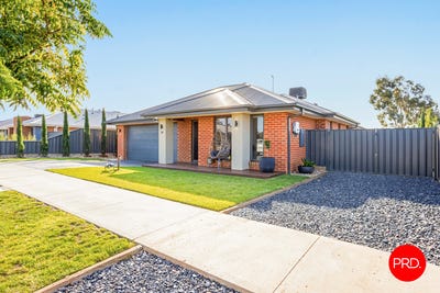 /international/au/51-aspiring-drive-huntly-vic-151250184/