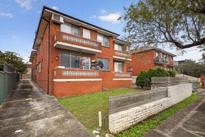 /international/au/1-41-augusta-street-punchbowl-nsw-151402904/