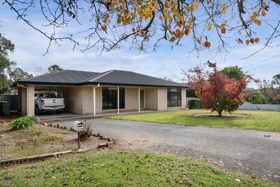 /international/au/131-hovell-street-howlong-nsw-151484280/