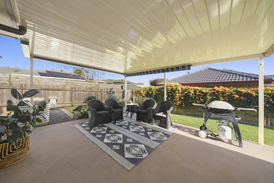 /international/au/18-cairncross-place-port-macquarie-nsw-148548676/?lang=en