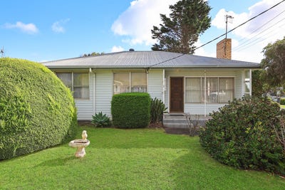 /international/au/2-elizabeth-street-port-fairy-vic-151143744/