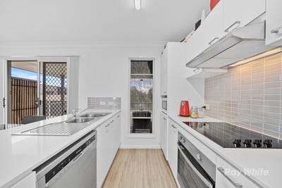 /international/au/37-70-90-clearwater-street-bethania-qld-150796252/