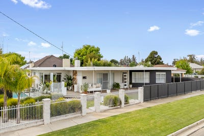 /international/au/18-margaret-street-cohuna-vic-152628872/