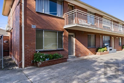 /international/au/5-98-rupert-street-west-footscray-vic-148530852/