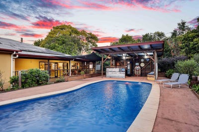 /international/au/37-church-street-pomona-qld-148307508/