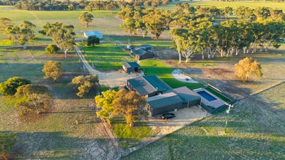 /international/au/714-cowalla-road-wanerie-gingin-wa-700410332/